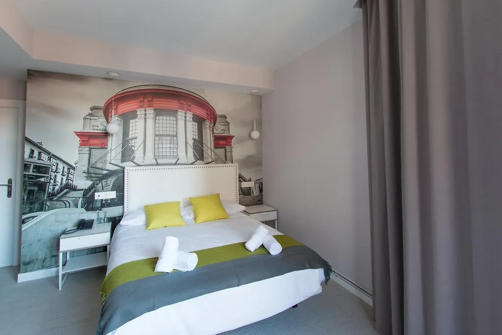 Bilbao City Rooms 2*,
